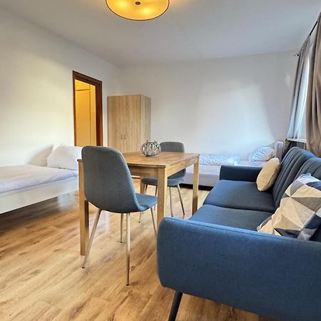 Studio-Apartments Fuer Monteure & Businessgaeste Zentral In Neumünster Zewnętrze zdjęcie